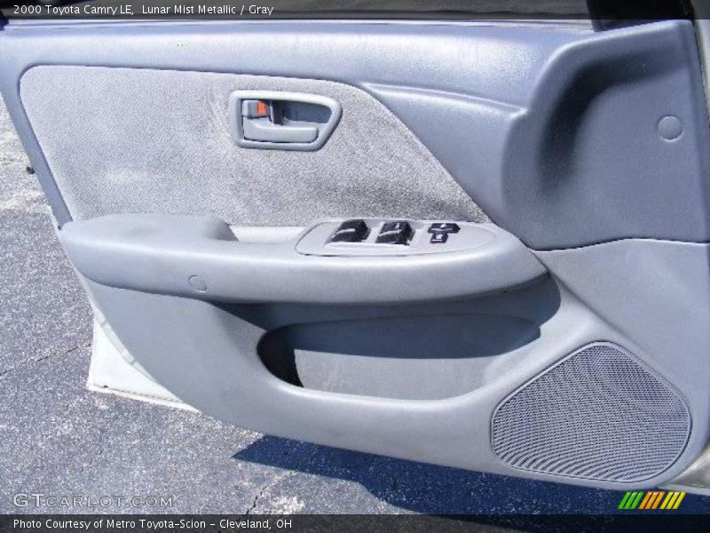 Lunar Mist Metallic / Gray 2000 Toyota Camry LE