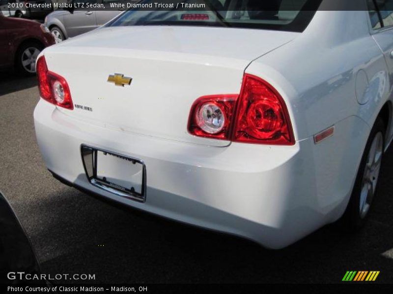 White Diamond Tricoat / Titanium 2010 Chevrolet Malibu LTZ Sedan