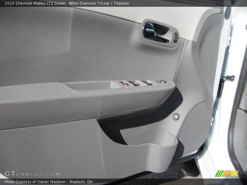 White Diamond Tricoat / Titanium 2010 Chevrolet Malibu LTZ Sedan