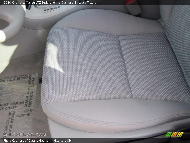 White Diamond Tricoat / Titanium 2010 Chevrolet Malibu LTZ Sedan