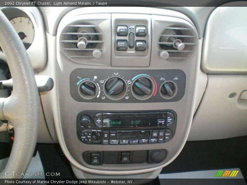 Light Almond Metallic / Taupe 2002 Chrysler PT Cruiser