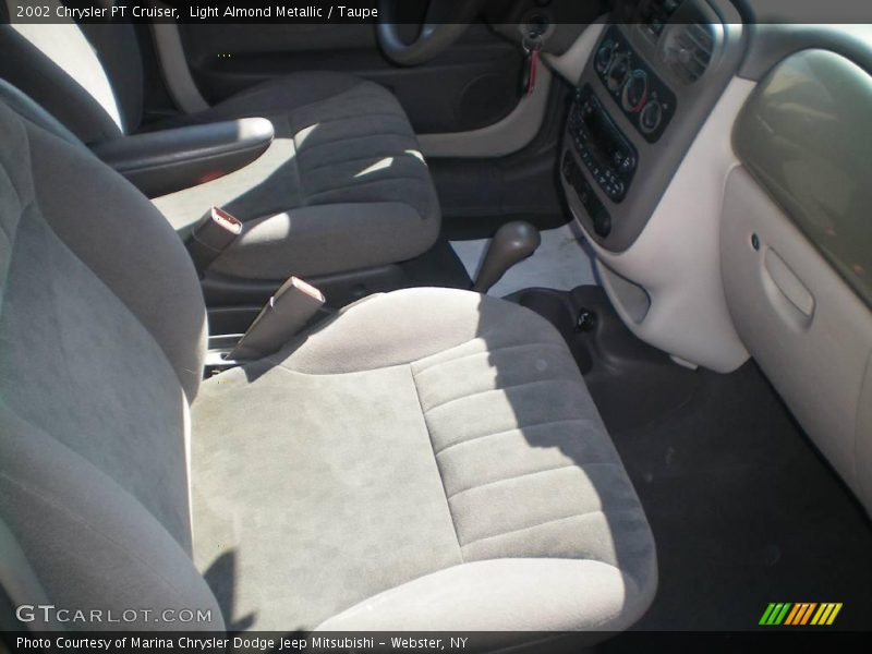 Light Almond Metallic / Taupe 2002 Chrysler PT Cruiser