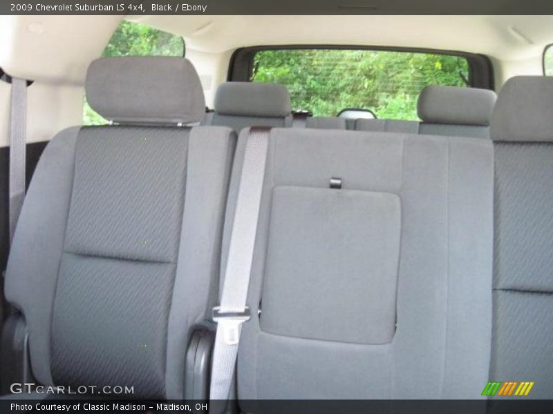Black / Ebony 2009 Chevrolet Suburban LS 4x4
