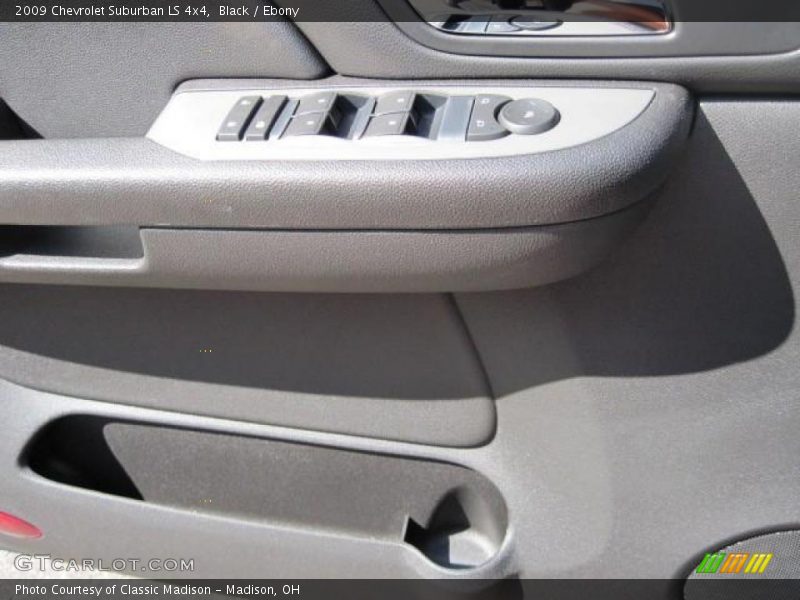 Black / Ebony 2009 Chevrolet Suburban LS 4x4