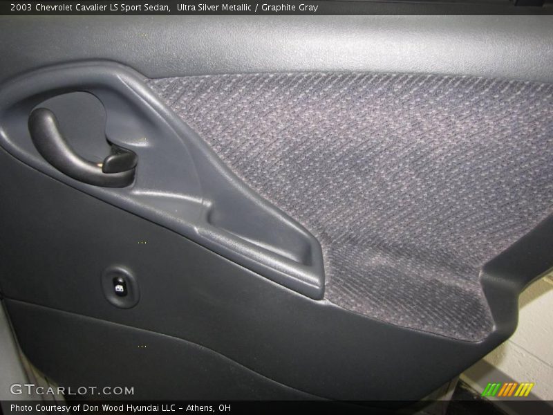 Ultra Silver Metallic / Graphite Gray 2003 Chevrolet Cavalier LS Sport Sedan