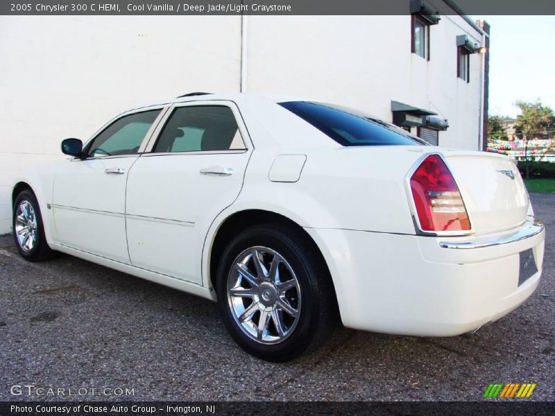 Cool Vanilla / Deep Jade/Light Graystone 2005 Chrysler 300 C HEMI