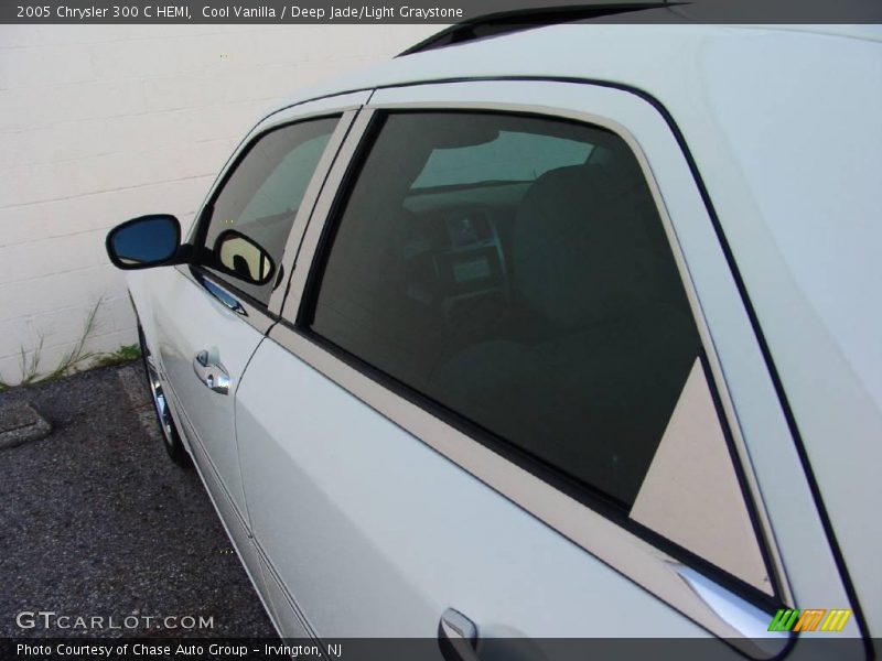 Cool Vanilla / Deep Jade/Light Graystone 2005 Chrysler 300 C HEMI