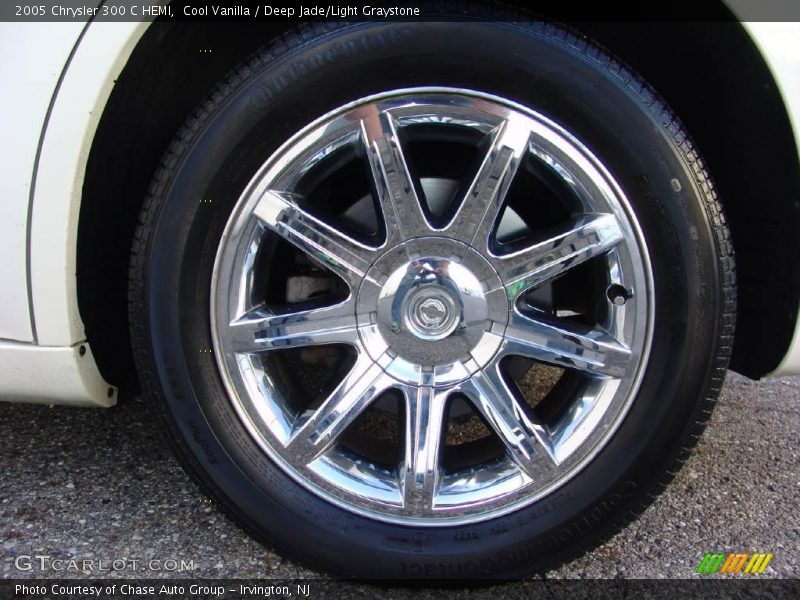 Cool Vanilla / Deep Jade/Light Graystone 2005 Chrysler 300 C HEMI