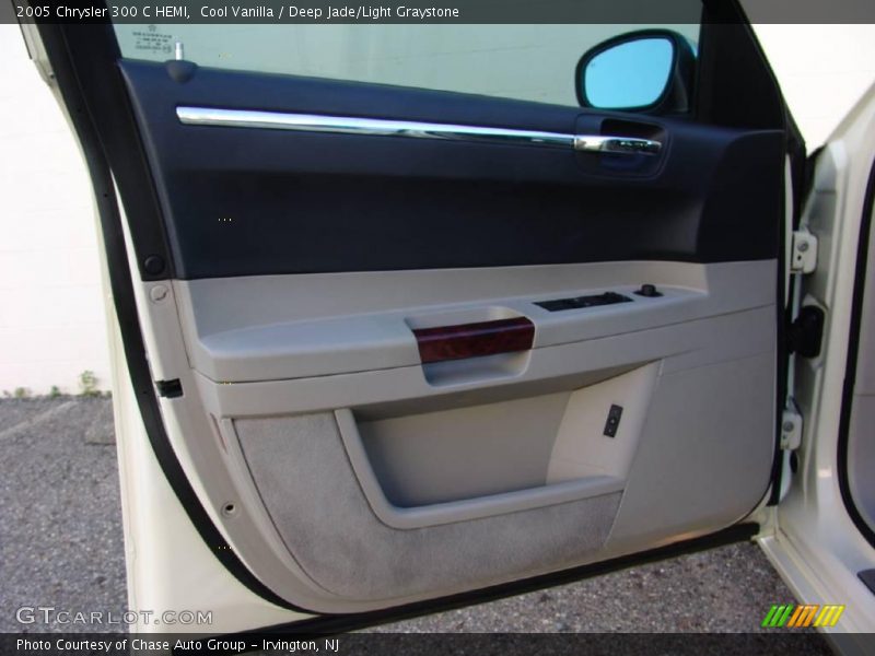 Cool Vanilla / Deep Jade/Light Graystone 2005 Chrysler 300 C HEMI