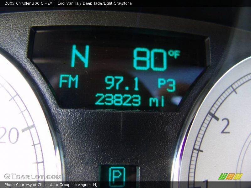 Cool Vanilla / Deep Jade/Light Graystone 2005 Chrysler 300 C HEMI
