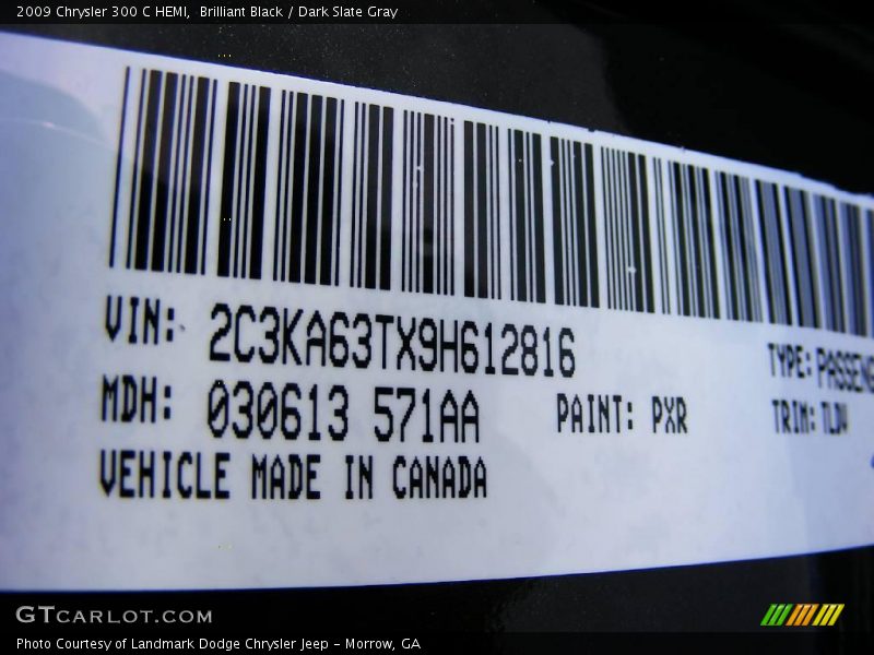 Brilliant Black / Dark Slate Gray 2009 Chrysler 300 C HEMI