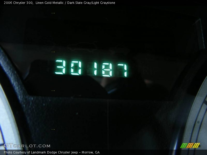 Linen Gold Metallic / Dark Slate Gray/Light Graystone 2006 Chrysler 300