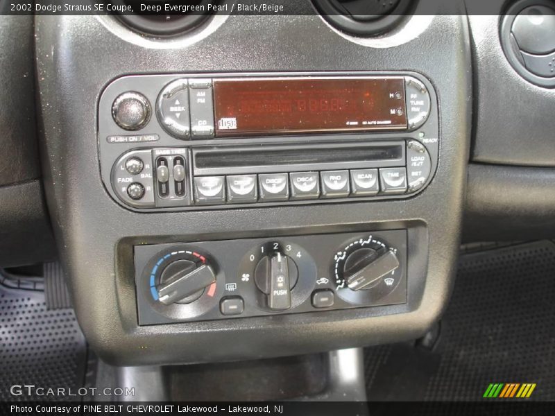 Deep Evergreen Pearl / Black/Beige 2002 Dodge Stratus SE Coupe