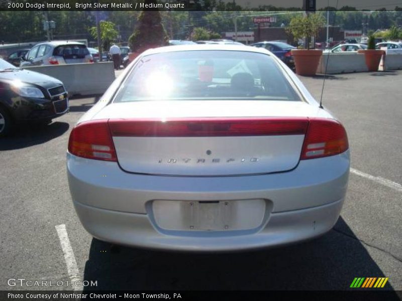 Bright Silver Metallic / Medium Quartz 2000 Dodge Intrepid