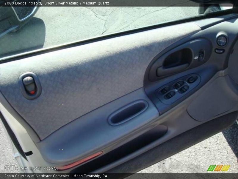 Bright Silver Metallic / Medium Quartz 2000 Dodge Intrepid