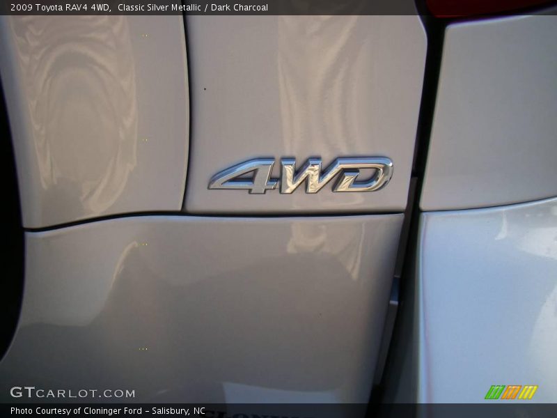 Classic Silver Metallic / Dark Charcoal 2009 Toyota RAV4 4WD