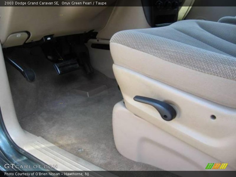 Onyx Green Pearl / Taupe 2003 Dodge Grand Caravan SE