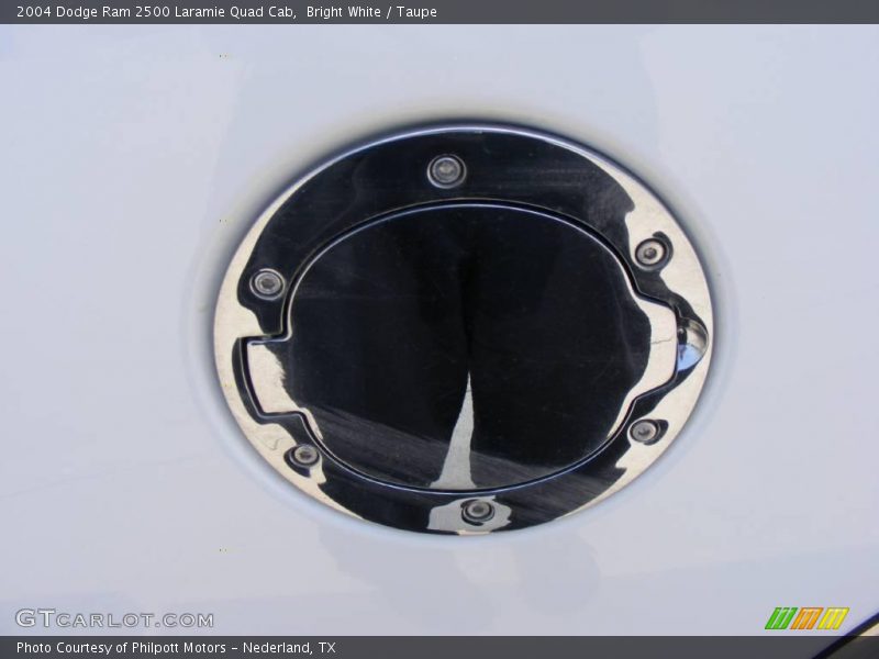 Bright White / Taupe 2004 Dodge Ram 2500 Laramie Quad Cab