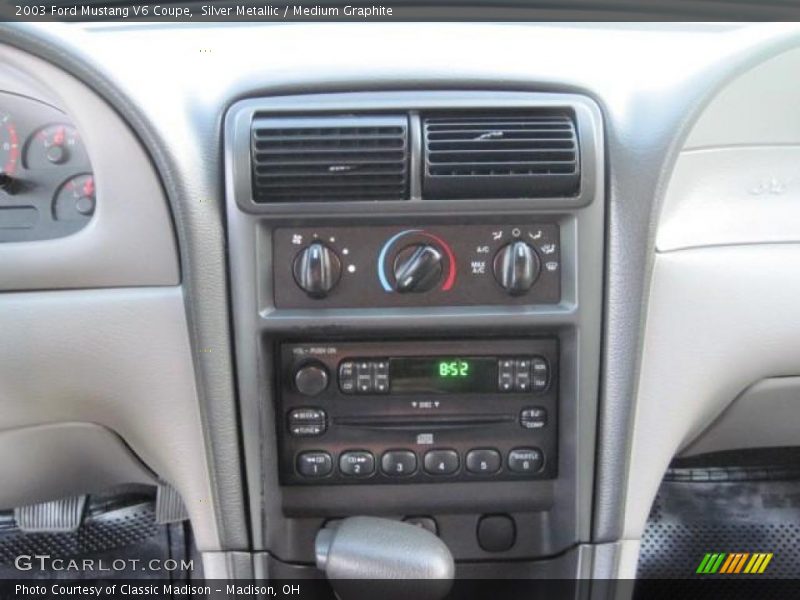 Silver Metallic / Medium Graphite 2003 Ford Mustang V6 Coupe