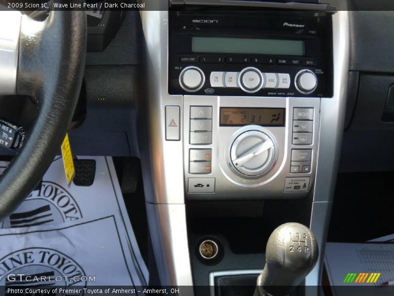 Wave Line Pearl / Dark Charcoal 2009 Scion tC