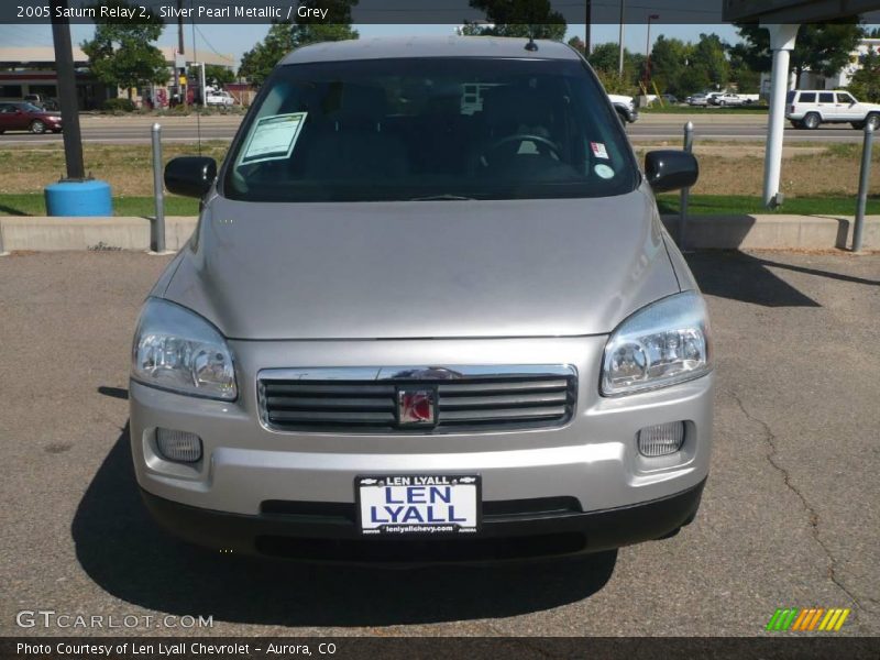 Silver Pearl Metallic / Grey 2005 Saturn Relay 2