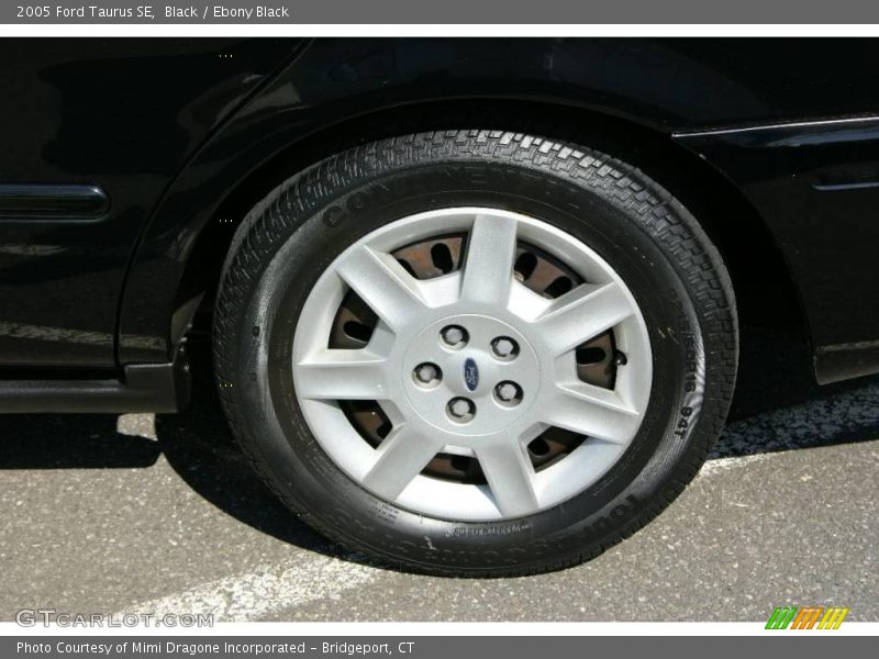Black / Ebony Black 2005 Ford Taurus SE