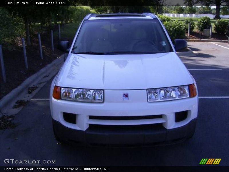 Polar White / Tan 2005 Saturn VUE