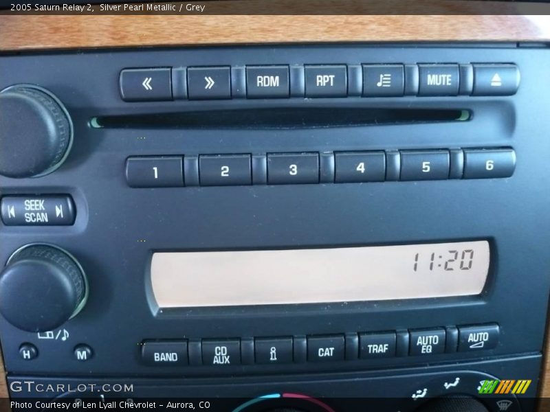 Silver Pearl Metallic / Grey 2005 Saturn Relay 2