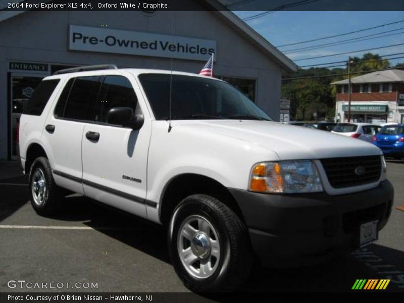Oxford White / Graphite 2004 Ford Explorer XLS 4x4