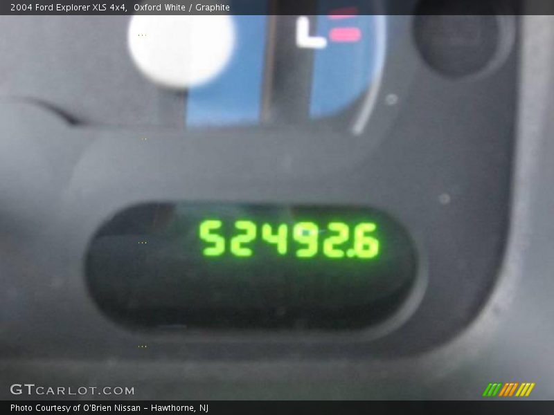 Oxford White / Graphite 2004 Ford Explorer XLS 4x4