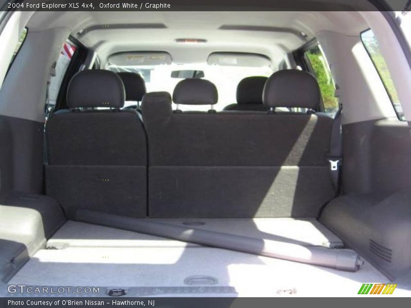 Oxford White / Graphite 2004 Ford Explorer XLS 4x4
