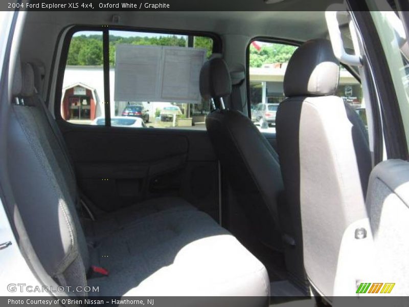 Oxford White / Graphite 2004 Ford Explorer XLS 4x4