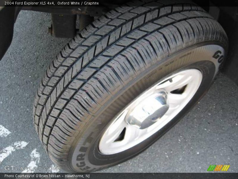 Oxford White / Graphite 2004 Ford Explorer XLS 4x4