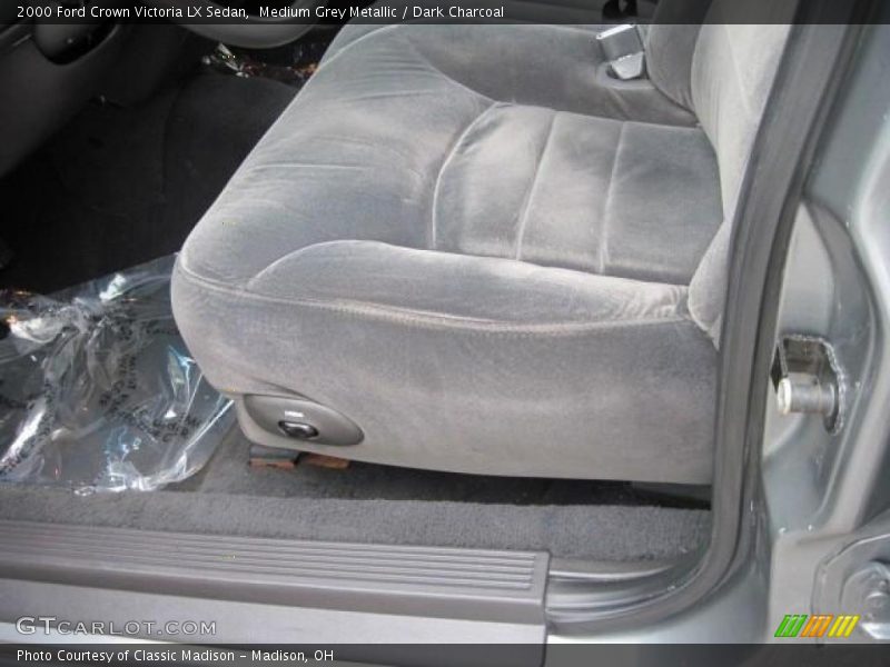 Medium Grey Metallic / Dark Charcoal 2000 Ford Crown Victoria LX Sedan