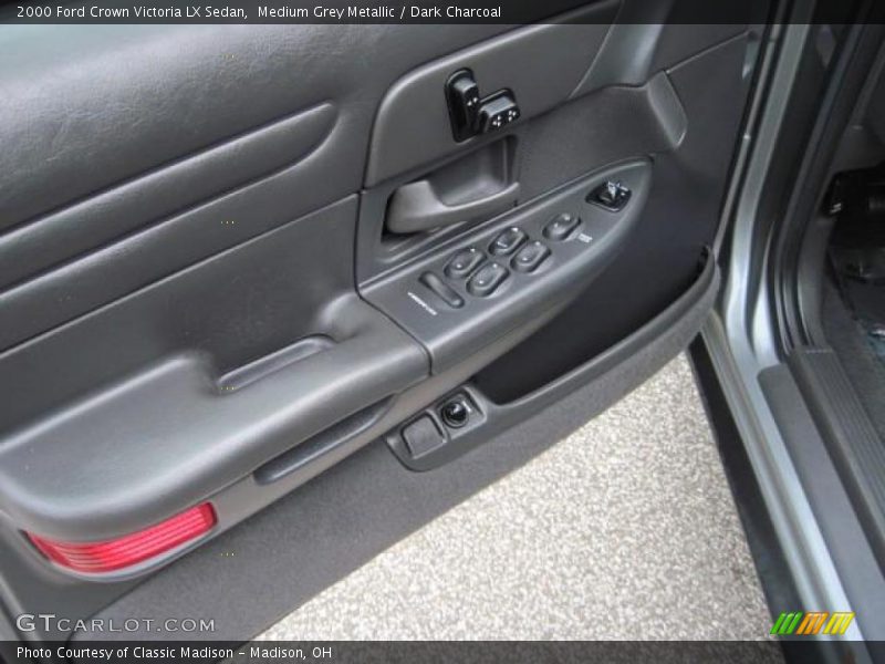 Medium Grey Metallic / Dark Charcoal 2000 Ford Crown Victoria LX Sedan