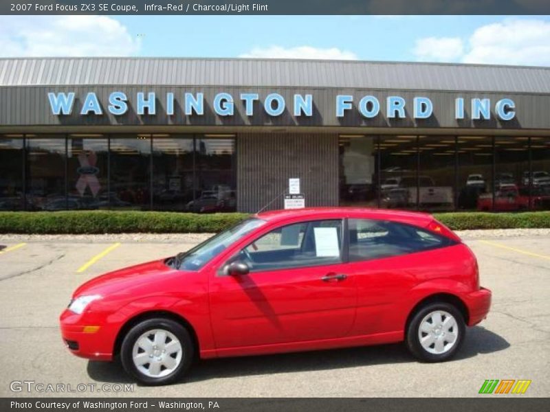 Infra-Red / Charcoal/Light Flint 2007 Ford Focus ZX3 SE Coupe
