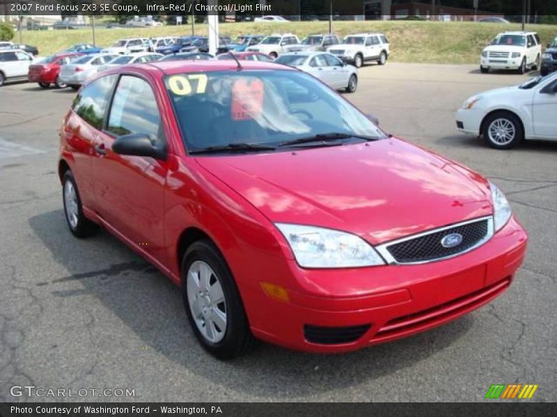Infra-Red / Charcoal/Light Flint 2007 Ford Focus ZX3 SE Coupe