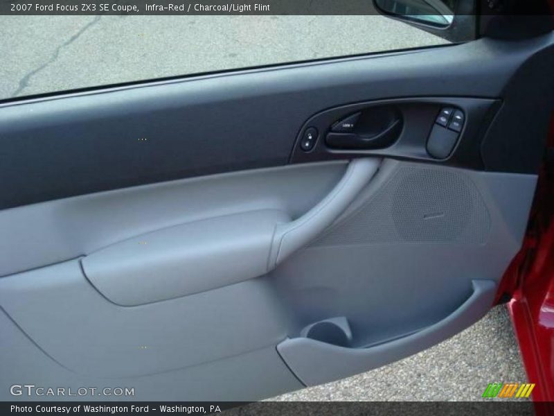 Infra-Red / Charcoal/Light Flint 2007 Ford Focus ZX3 SE Coupe