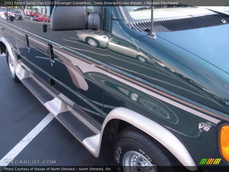 Deep Emerald Green Metallic / Medium Parchment 2001 Ford E Series Van E150 Passenger Conversion
