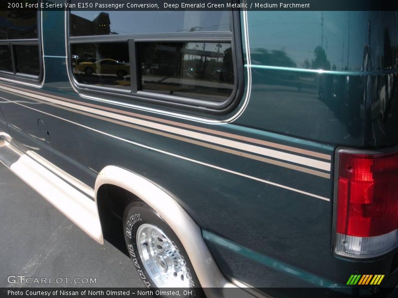 Deep Emerald Green Metallic / Medium Parchment 2001 Ford E Series Van E150 Passenger Conversion