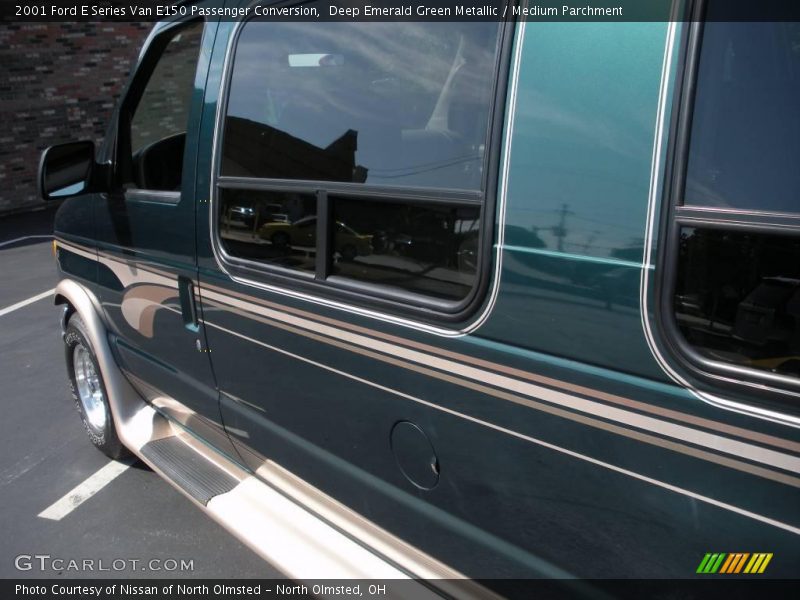 Deep Emerald Green Metallic / Medium Parchment 2001 Ford E Series Van E150 Passenger Conversion
