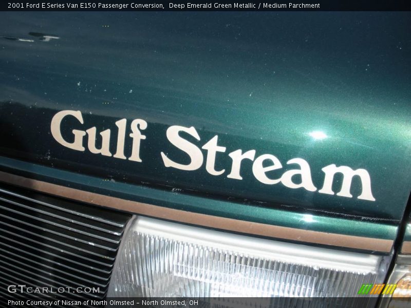 Deep Emerald Green Metallic / Medium Parchment 2001 Ford E Series Van E150 Passenger Conversion