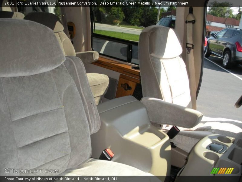 Deep Emerald Green Metallic / Medium Parchment 2001 Ford E Series Van E150 Passenger Conversion