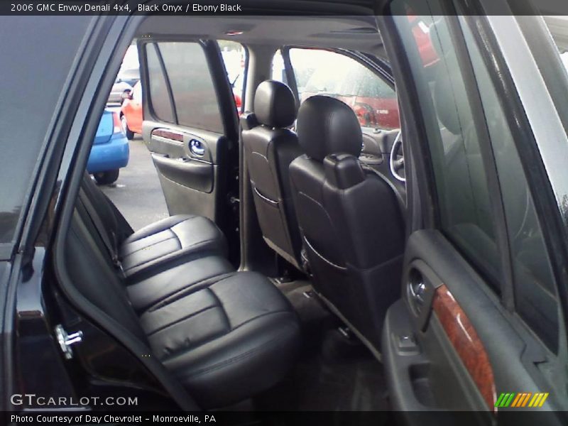Black Onyx / Ebony Black 2006 GMC Envoy Denali 4x4