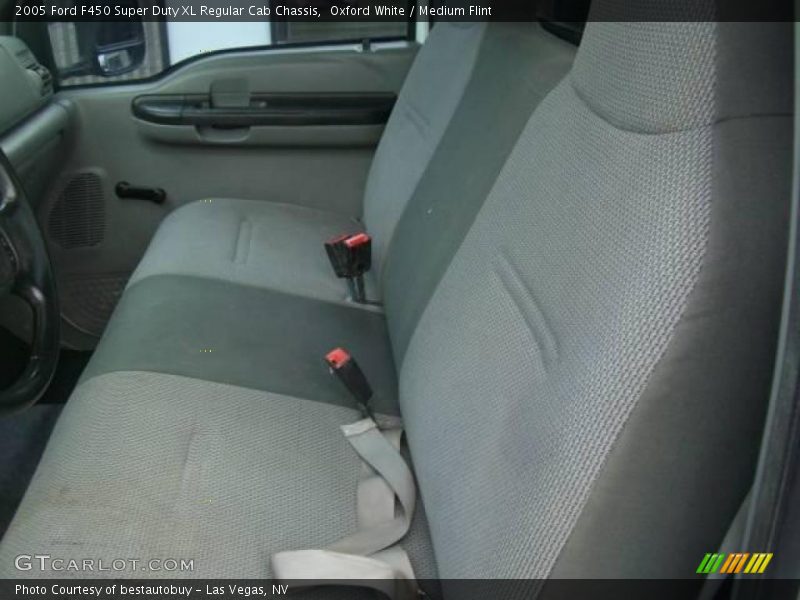 Oxford White / Medium Flint 2005 Ford F450 Super Duty XL Regular Cab Chassis