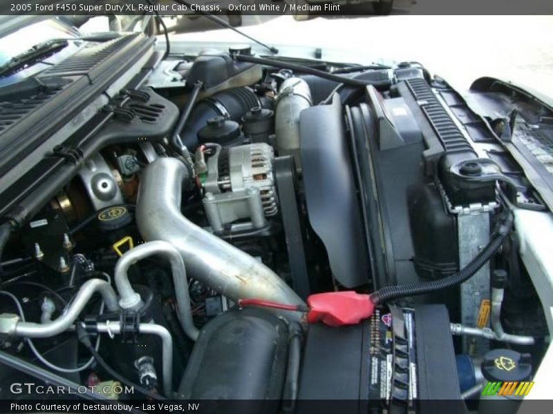 Oxford White / Medium Flint 2005 Ford F450 Super Duty XL Regular Cab Chassis