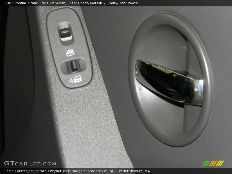 Dark Cherry Metallic / Ebony/Dark Pewter 2005 Pontiac Grand Prix GXP Sedan