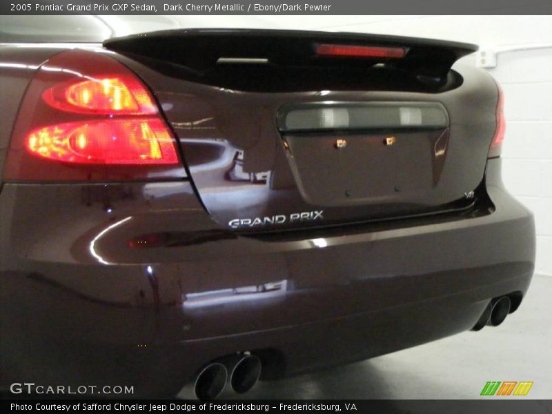 Dark Cherry Metallic / Ebony/Dark Pewter 2005 Pontiac Grand Prix GXP Sedan