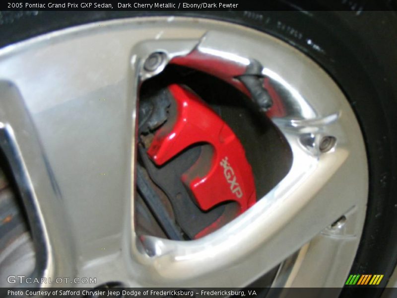 Dark Cherry Metallic / Ebony/Dark Pewter 2005 Pontiac Grand Prix GXP Sedan