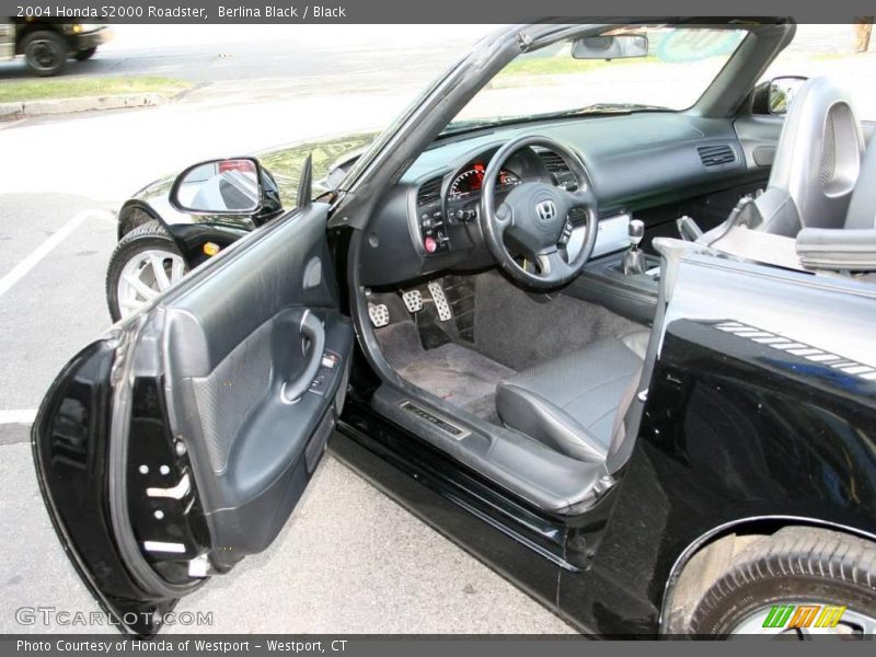 Berlina Black / Black 2004 Honda S2000 Roadster